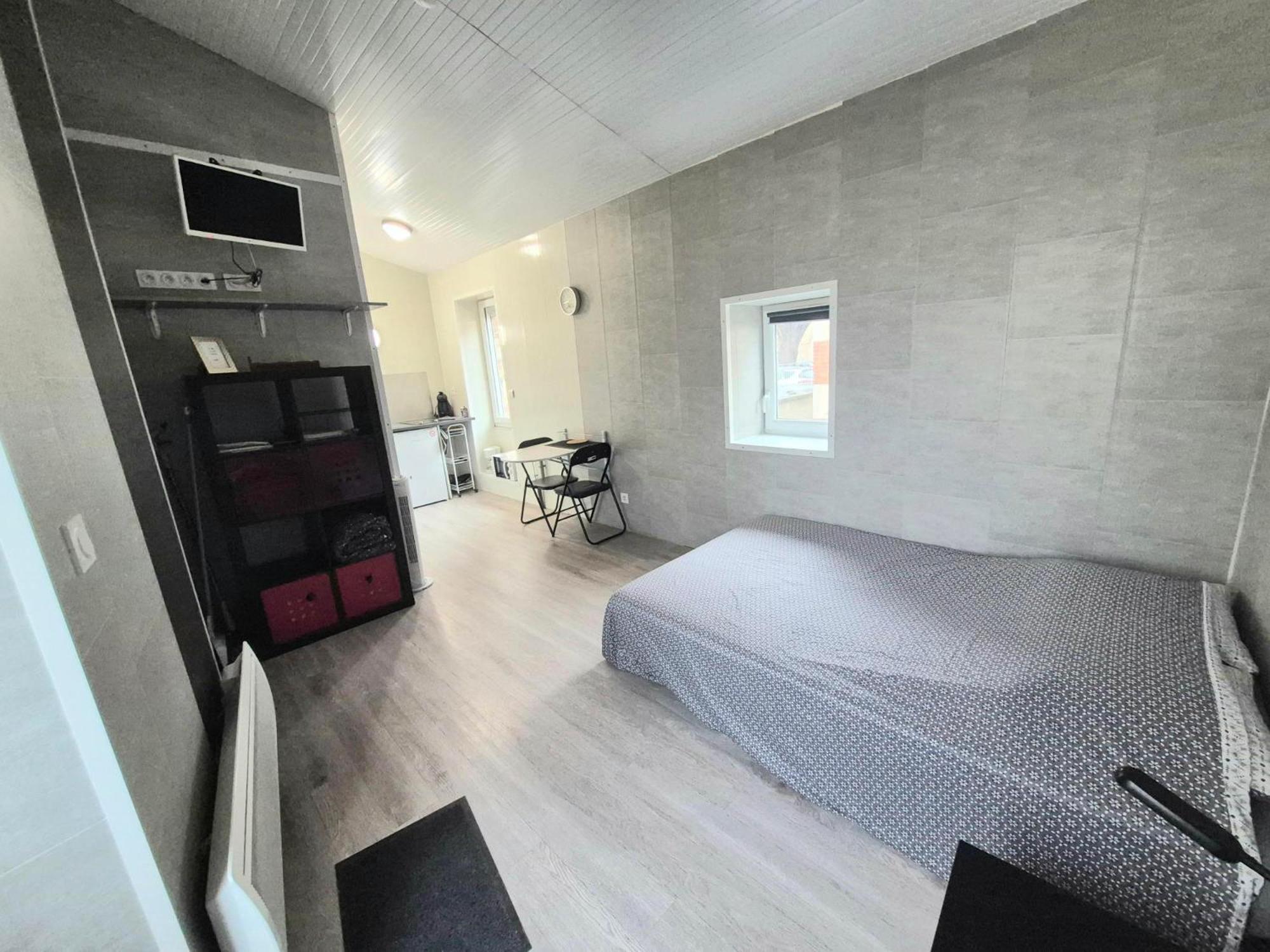 Studio Des Lacs - 2 Pers - Centre-Ville Brassac-les-Mines Kültér fotó